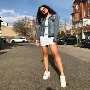 Meet your Posher, Lynn